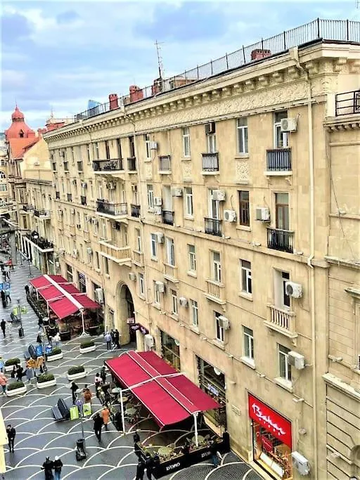 Apartment In The Full Center Baku