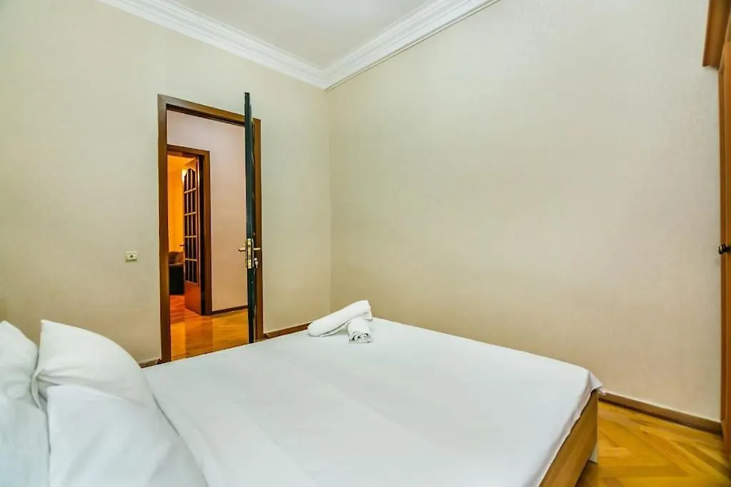Apartment In The Full Center Baku