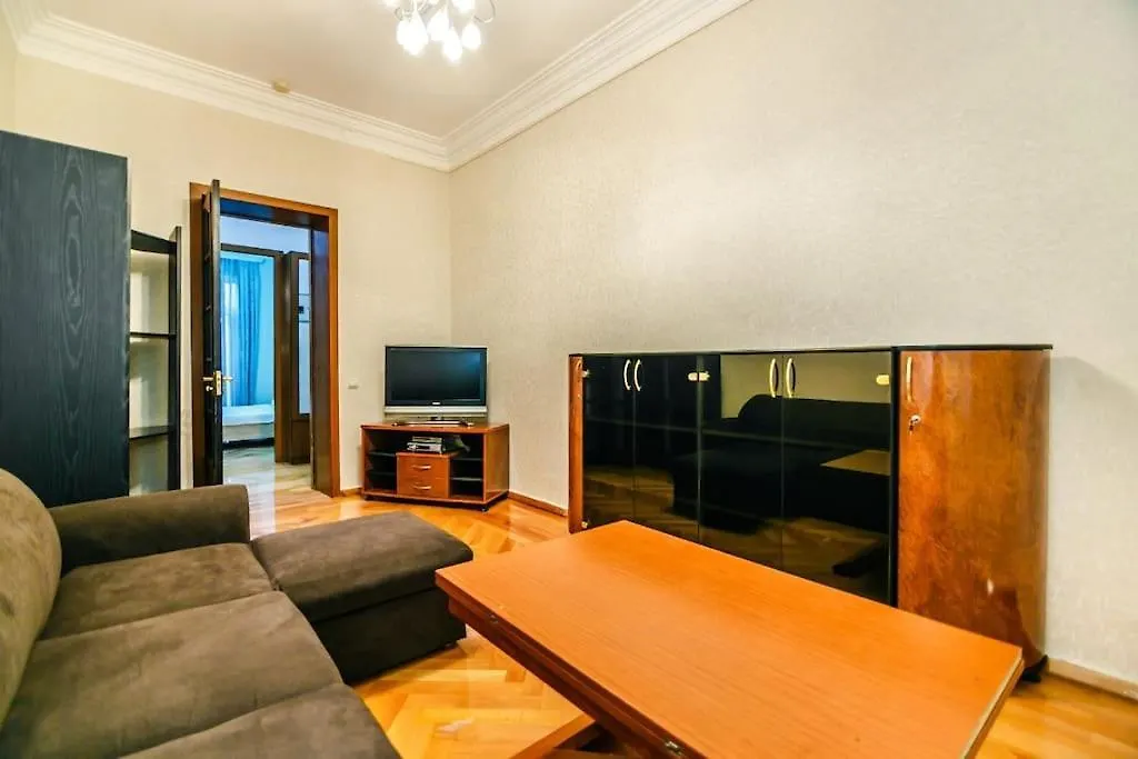 Apartment In The Full Center Baku