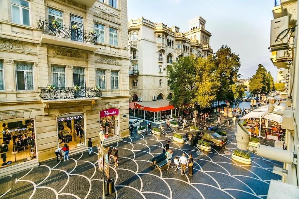 Apartment In The Full Center Baku